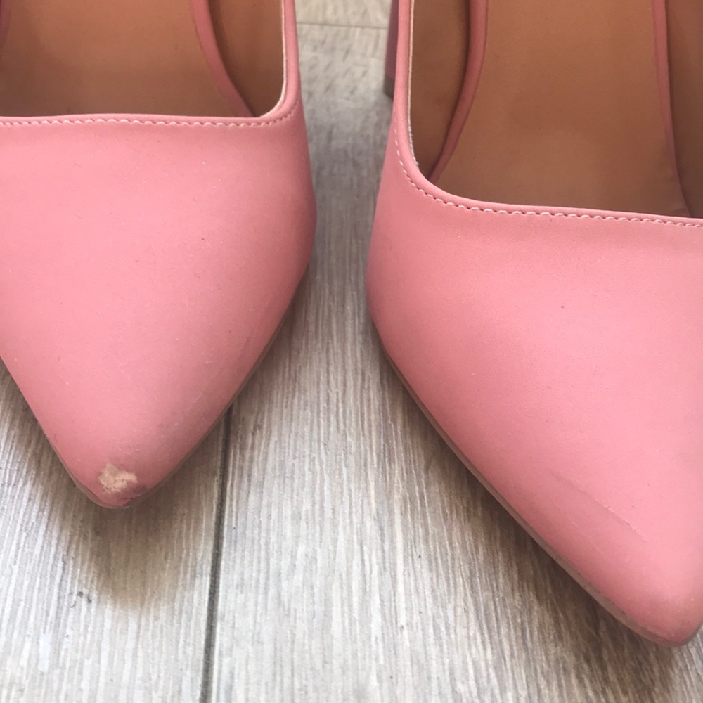 Pink heels - Picture 2 of 7
